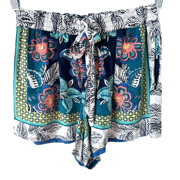 Blue‎ Rain Paperback Shorts Hawaiian Floral Rayon Blue Green Womens Size Large - Picture 1 of 9